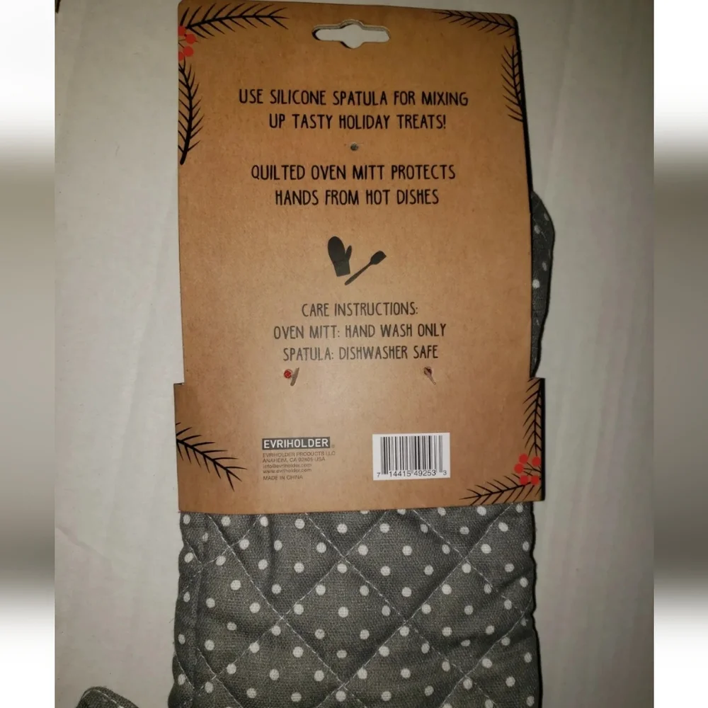 : * Bright Baking Holiday christmas 2pc Oven Mitt and Spatula Set winter deer